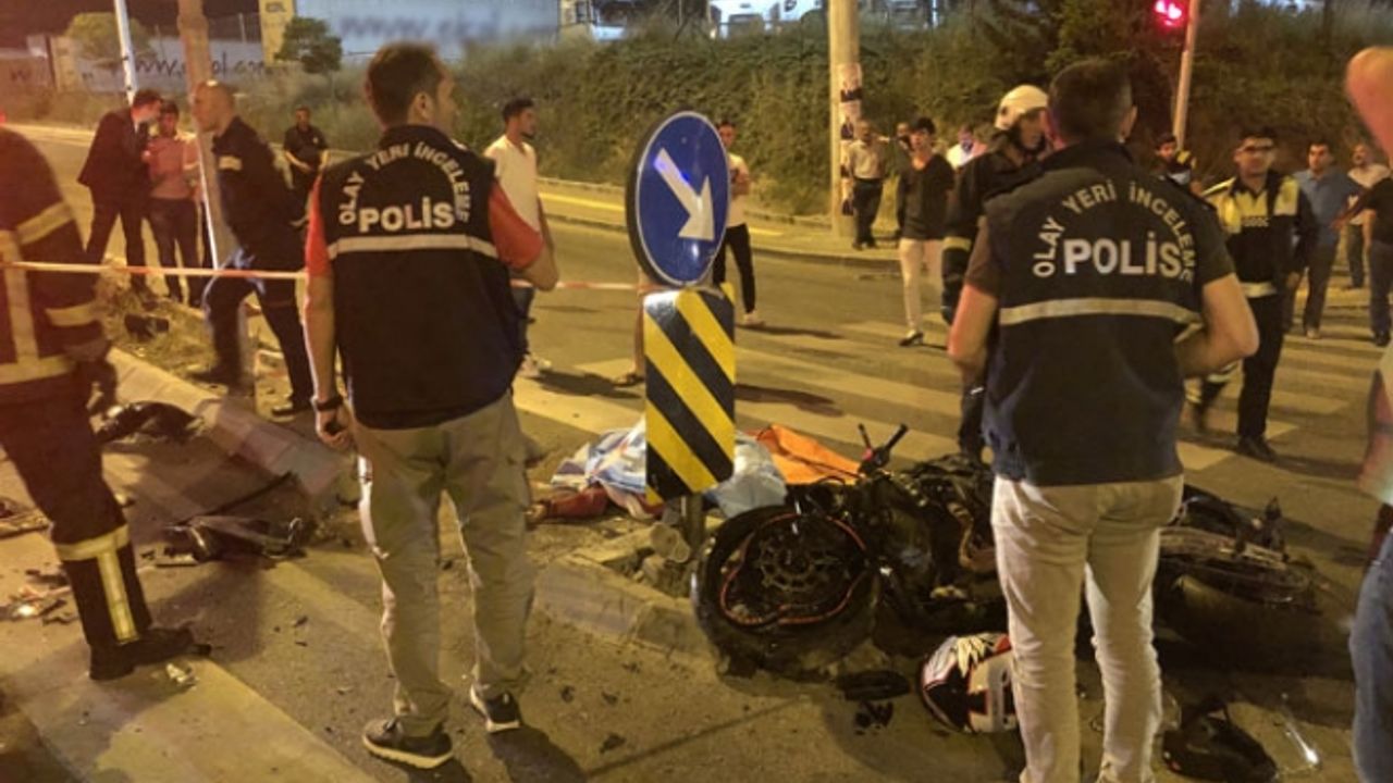 Kavşakta otomobille çarpışan motosiklet sürücüsü öldü!