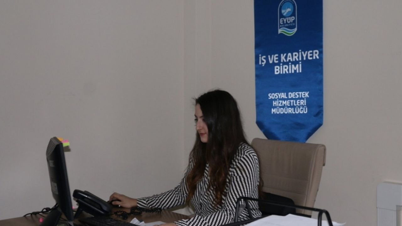 İş ve Kariyer Birimi, aynı gün içerisinde istihdam sağlıyor!