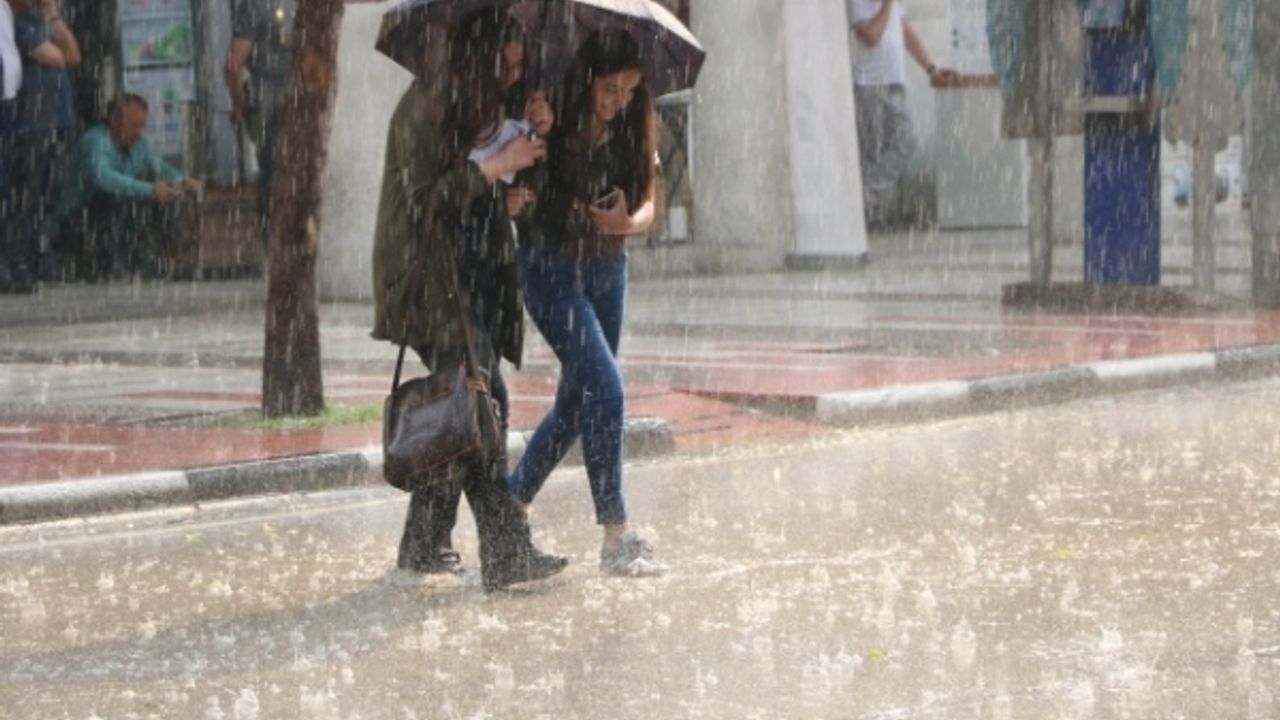 Meteoroloji'den İstanbul'un 4 ilçesini uyardı!