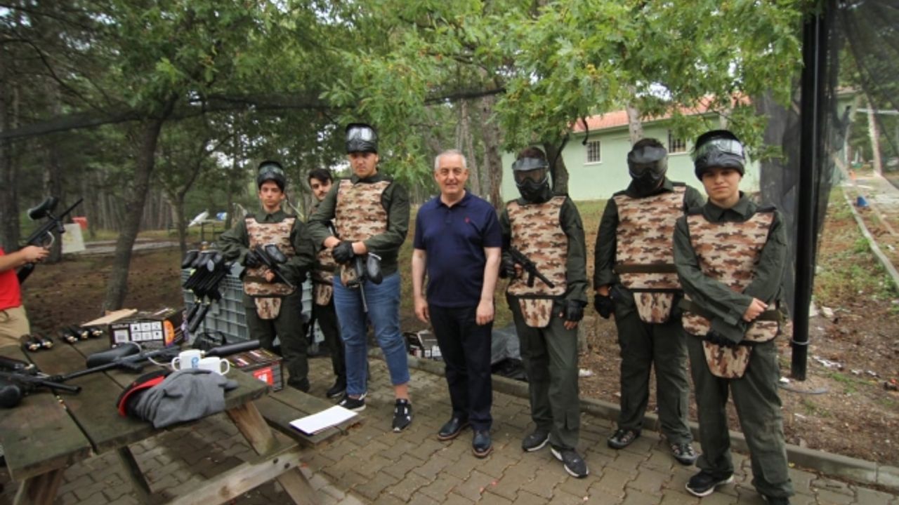 Eskişehir Yaz Kampında doyasıya eğleniyorlar