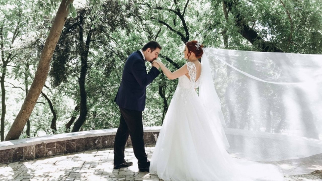 Photographer ve Designer Ece Deniz - Düğün Fotoğrafçılığı