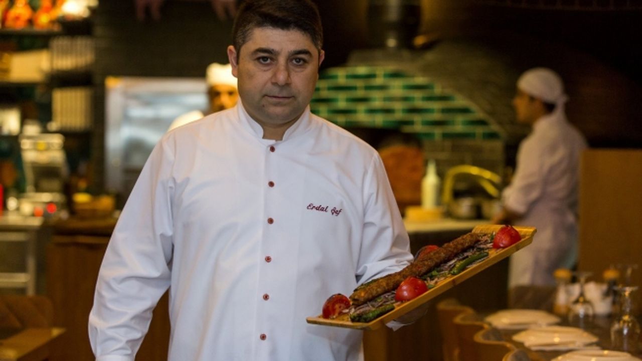 Adana kebabın Göktürkteki adresi: Chef Erdal Adana Kebap