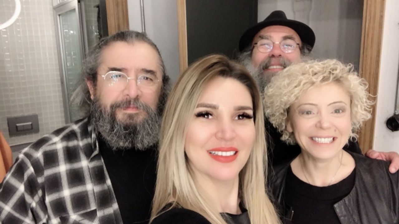“Sokratesin Son Gecesi” Oyunu Tiyatro Severlerle Buluştu