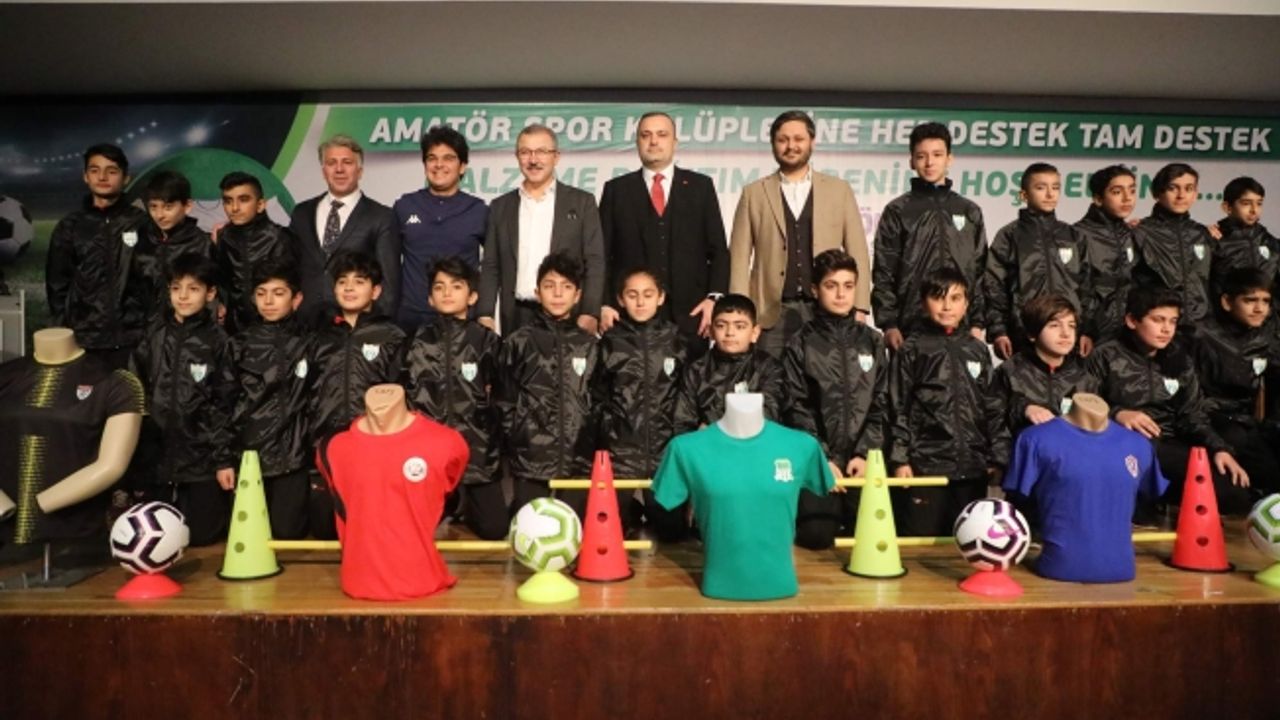 Eyüpsultan Belediyesi’nden Amatör Spor Kulüplerine Destek