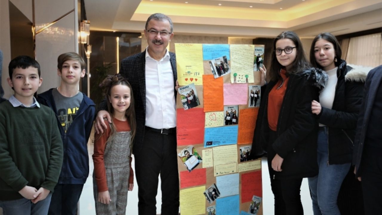 Rami Bilgi Evi öğrencilerinden ‘Dev Mektup Projesi’