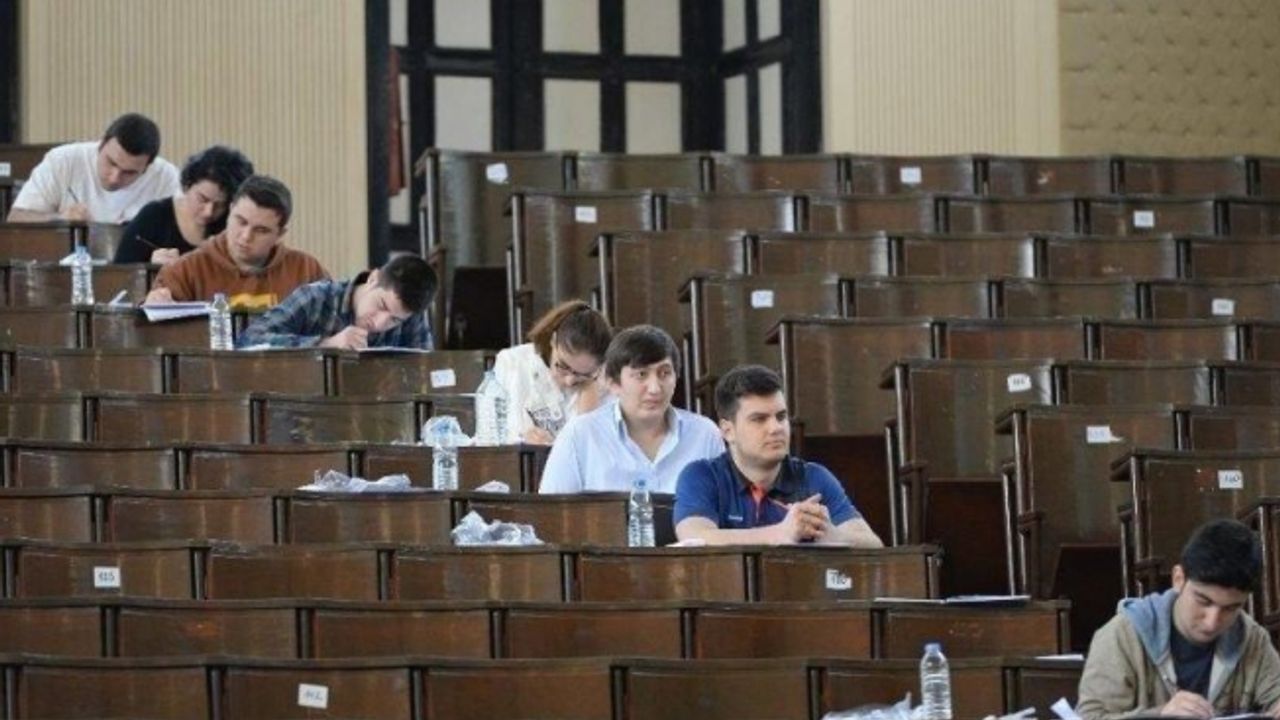 Üniversiteler ne zaman açılacak? Hangi üniversitelerde uzaktan eğitim olacak?