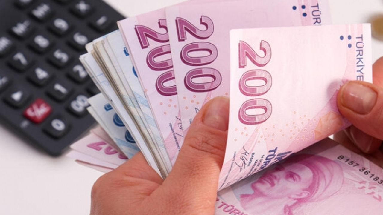 Ödemeler 1865 liradan başlıyor! İşte bankalara göre ihtiyaç kredisi faizleri