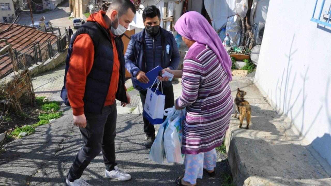 Eyüpsultan Belediyesi Çölyak Hastalarına Glutensiz erzak kolisi dağıttı.