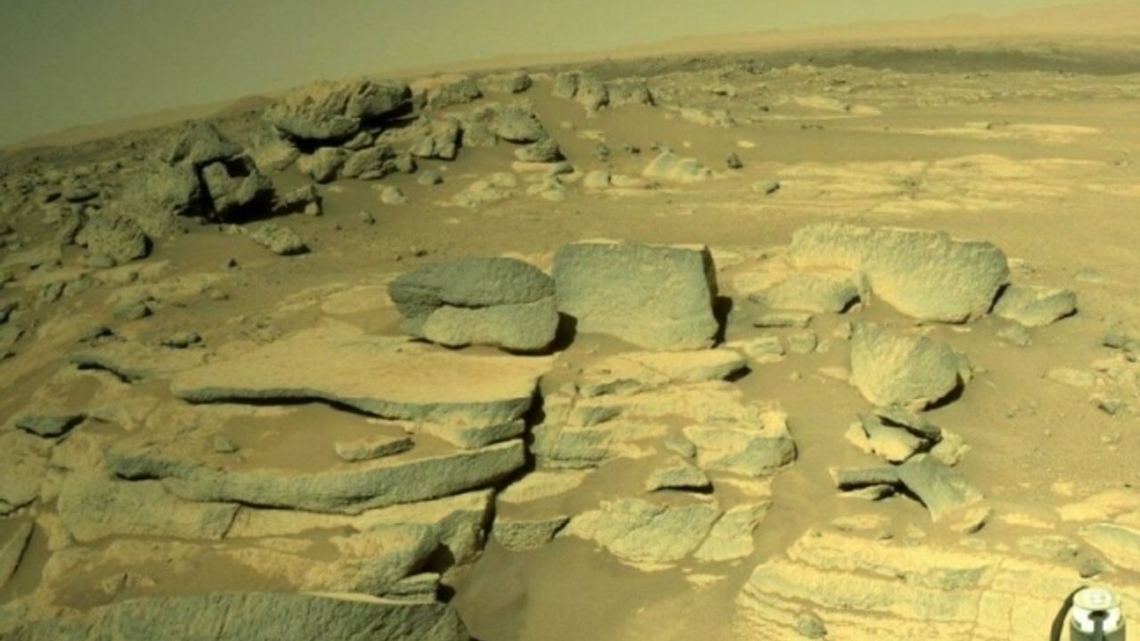Perseverance’ın iki haftalık tatili sona erdi: Gezgin, Mars’tan yeni fotoğraflarla işe geri döndü