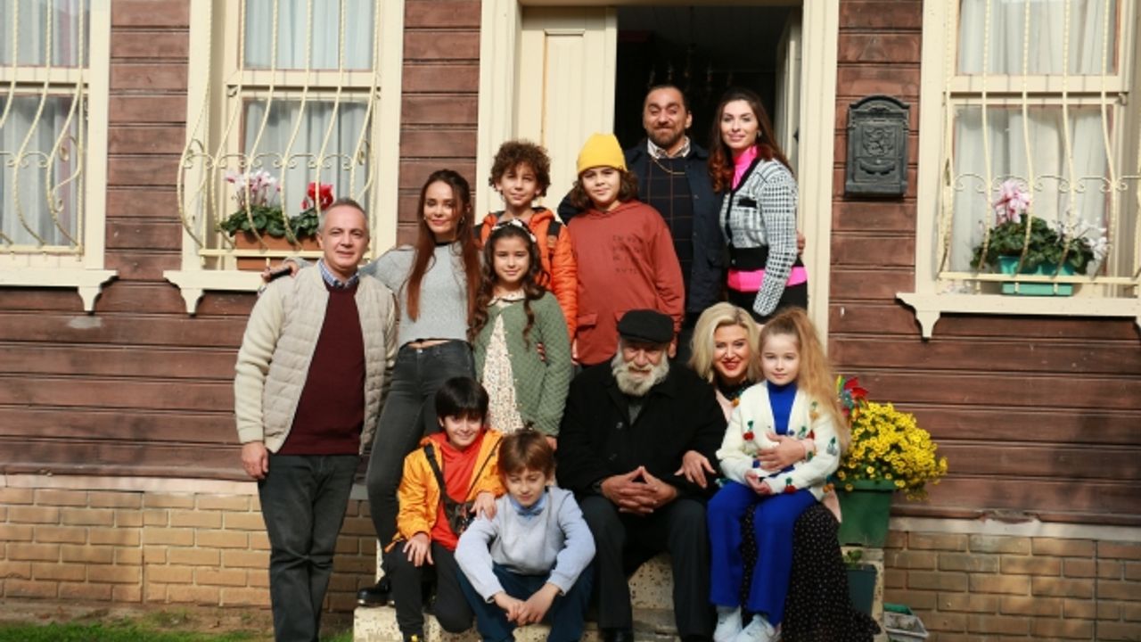 Ödüllü Yönetmen Meryem Beyza Er'in Filmi ''Rüzgargülü'' Vizyon İçin Gün Sayıyor