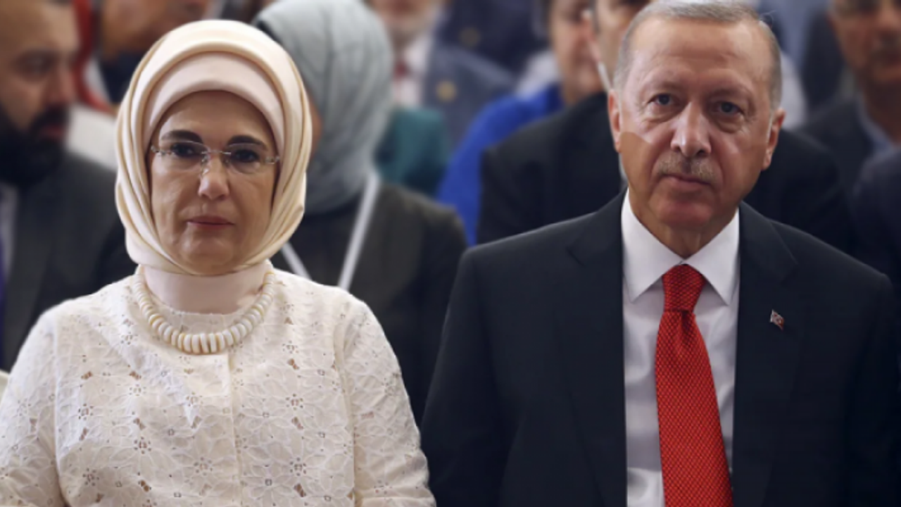 Cumhurbaşkanı Erdoğan'dan yeni mesaj: Olumsuz bir durum yok, hafif şekilde geçiyor...