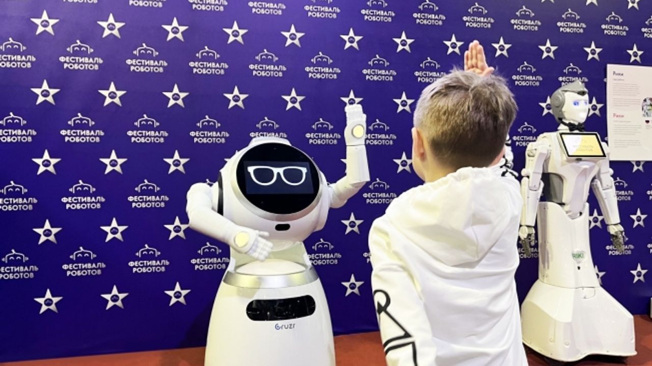 Merakla beklenen Robotlar Şehri Müzesi 24 Mart’ta Emaar AVM’de!