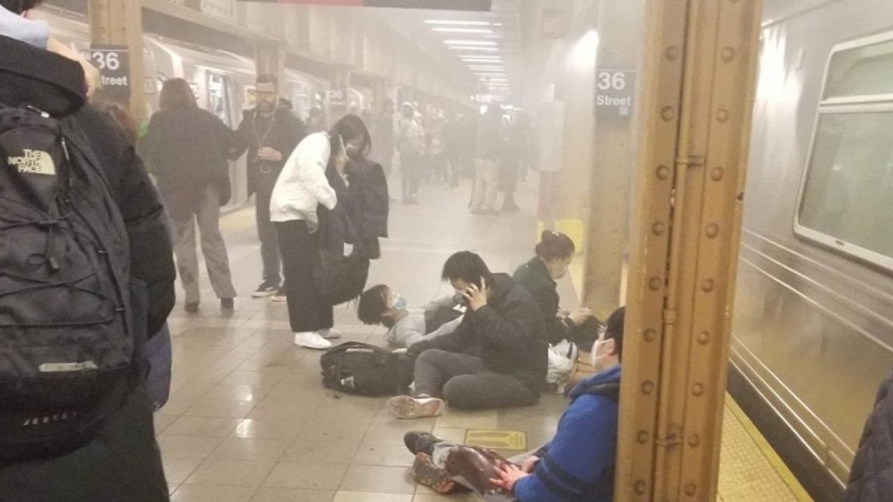 New York metrosu saldırganının kimliği belli oldu: Başına ödül kondu