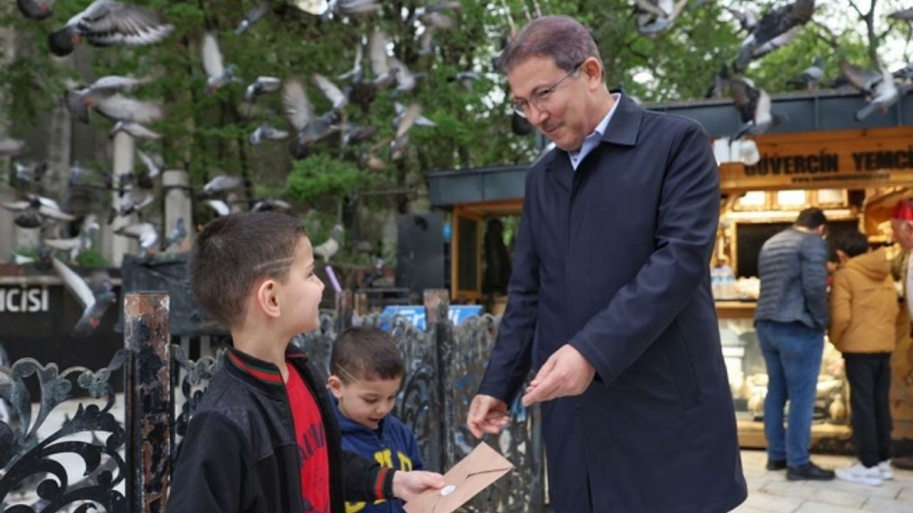 Binlerce vatandaş bayram namazı için Eyüpsultan’a akın etti