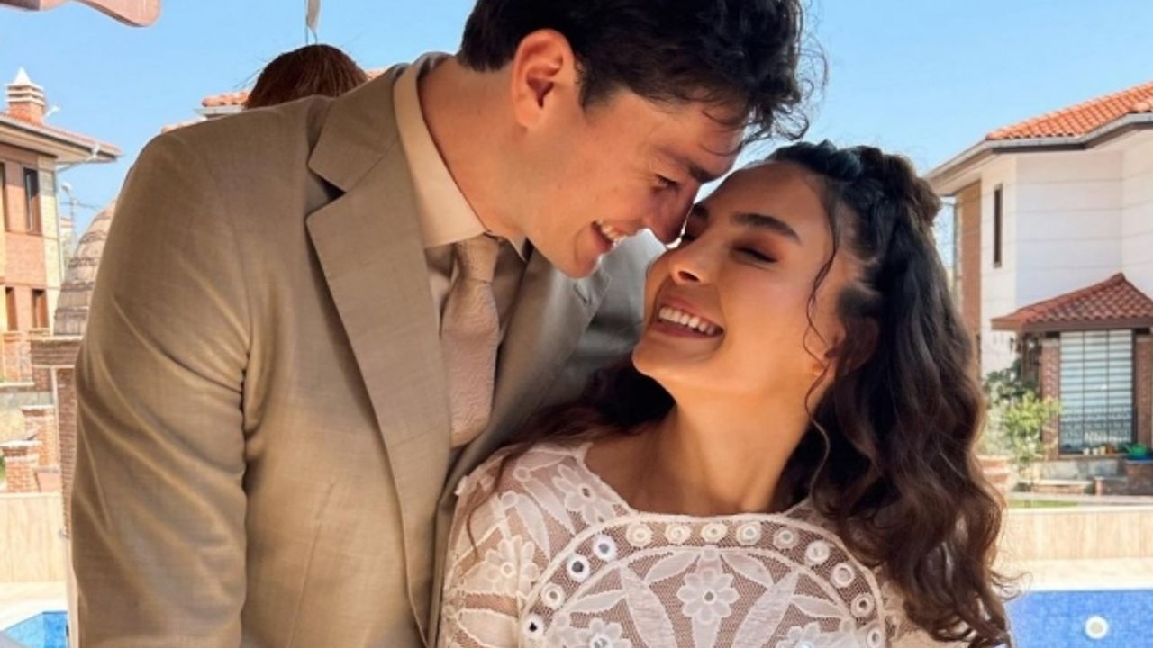 Ebru Şahin ile Cedi Osman nişanlandı