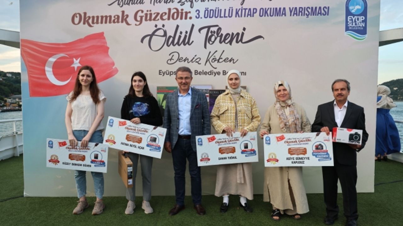 “Okumak Güzeldir” Kitap Okuma Yarışması’nın kazananları ödüllerini Boğaz’da aldı