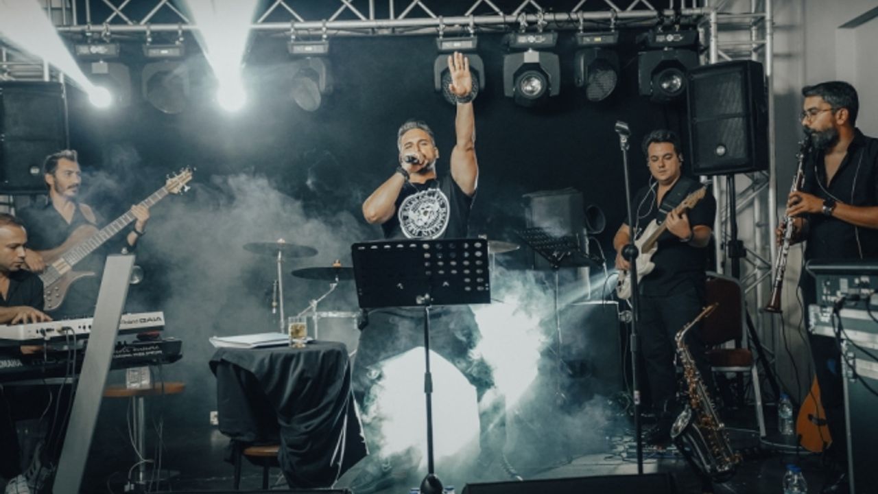 Faruk Emre Dinleyicileriyle Bir Araya Geldi.
