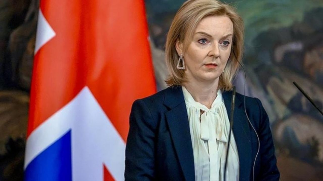 Son dakika... İngiltere Başbakanı Liz Truss istifa etti