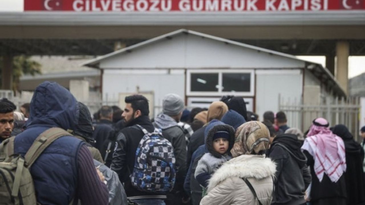 Depremin ardından geri göç... İşte ülkesine dönen Suriyeli sayısı!