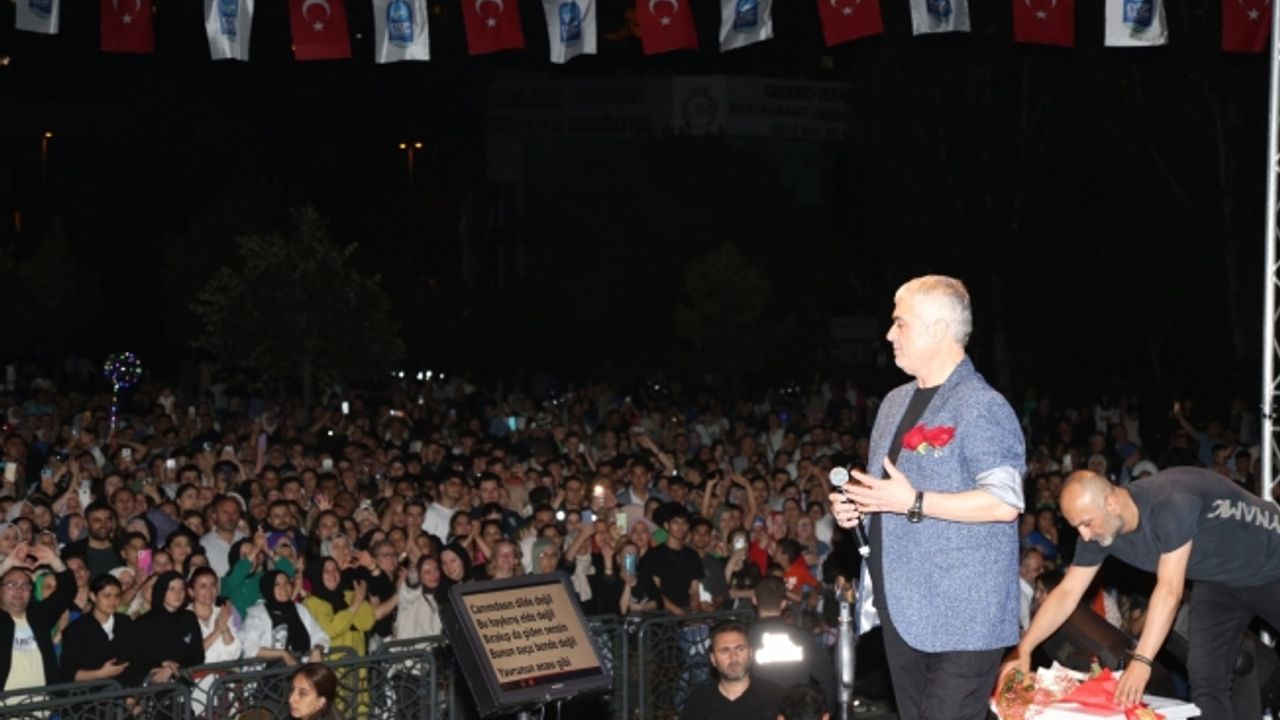Cengiz Kurtoğlu'ndan, Eyüpsultan’da “En Baba” konser