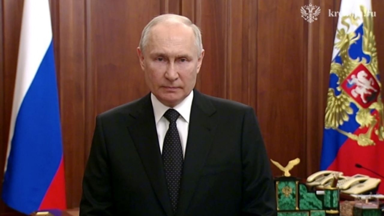 Rusya Devlet Başkanı Putin: Kişisel hırslar ve çıkarlar, ülke ve halka yönelik ihanete yol açtı