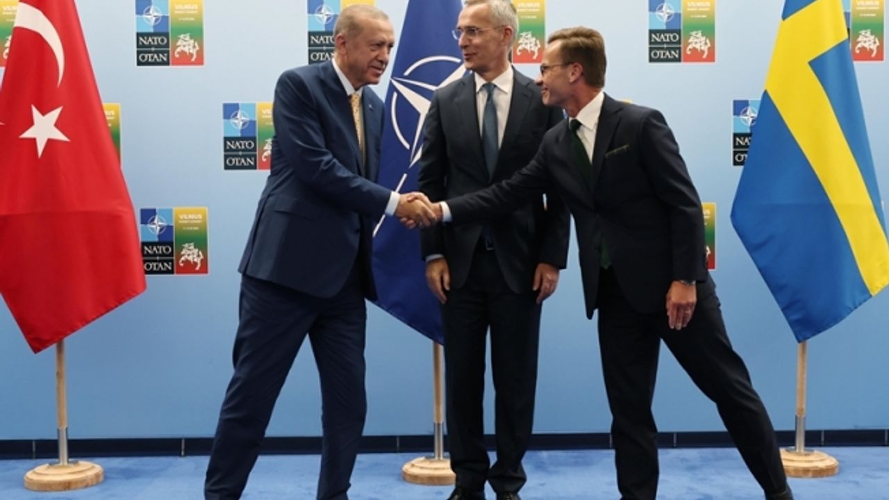 Türkiye, İsveç ve NATO görüşmesinde İsveç'in Türkiye'nin AB'ye üyelik sürecine aktif destek vereceği bildirildi