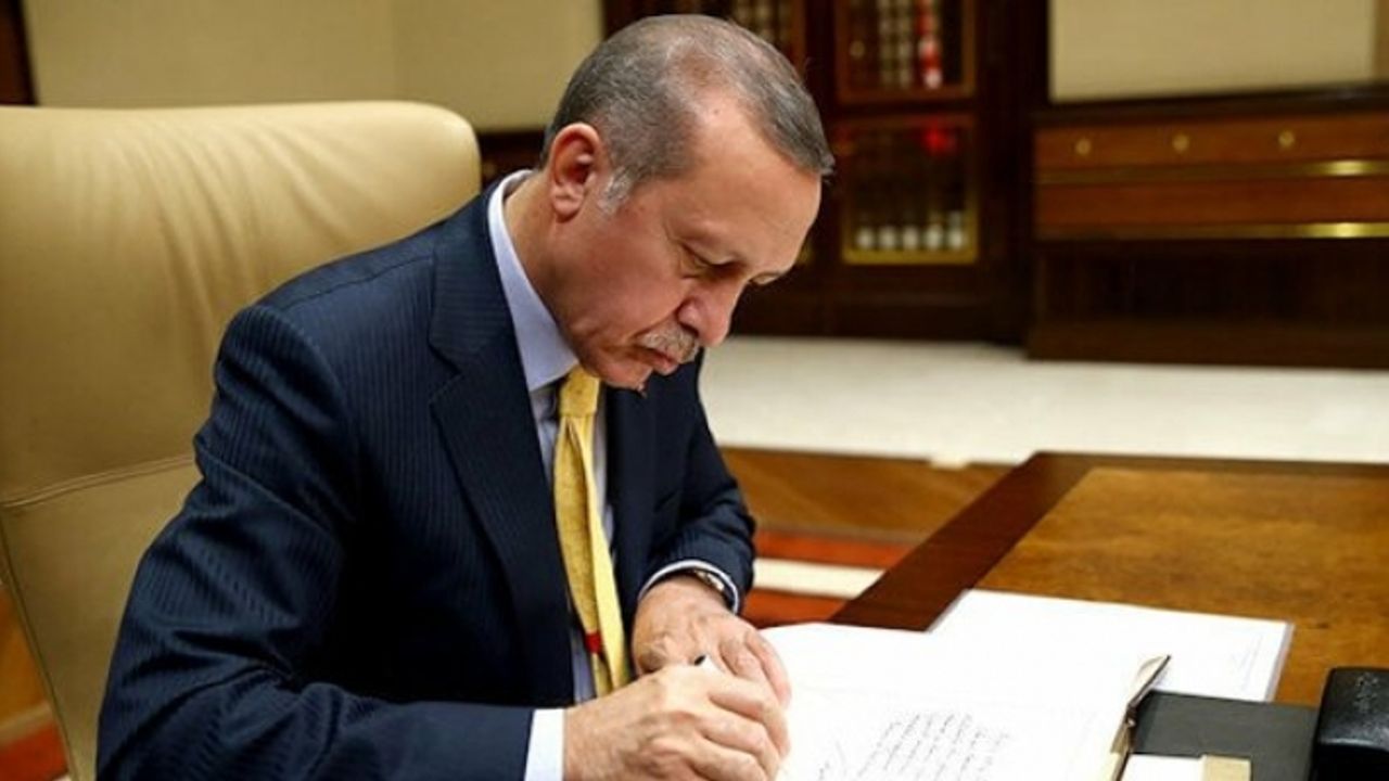 Cumhurbaşkanı Erdoğan'ın imzasıyla 20 üniversiteye yeni rektör atandı.