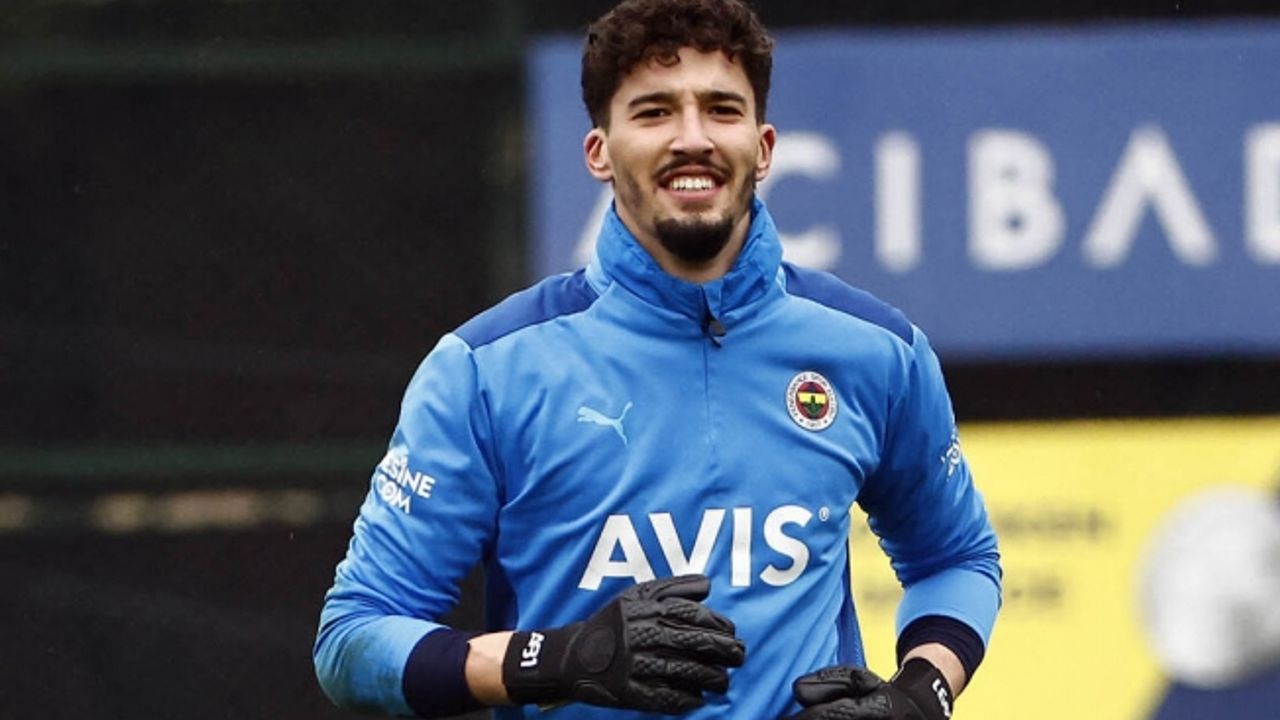 Fenerbahçe’de Altay Bayındır krizi: Livakovic transferi ve taraftar tepkisi