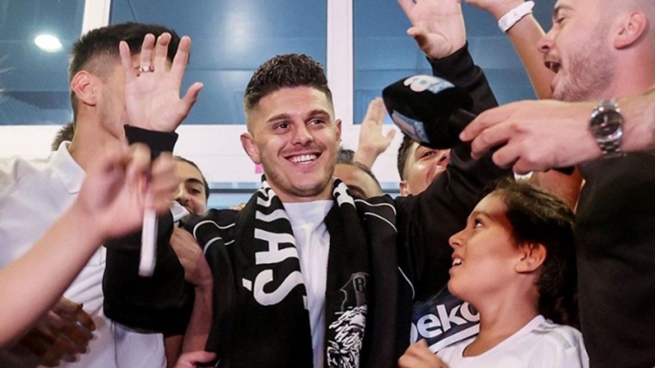 Kosovalı futbolcu Milot Rashica, Beşiktaş için İstanbul'da