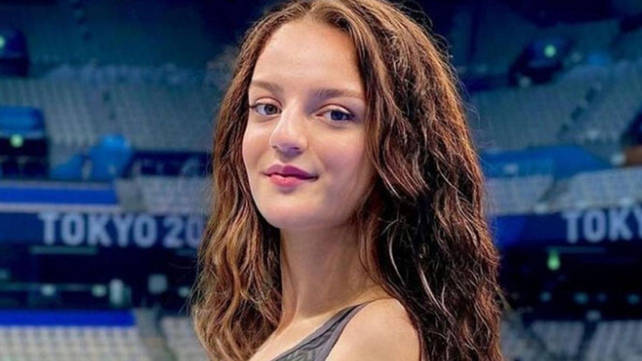 Milli yüzücü Sümeyye Boyacı, dünya üçüncüsü oldu