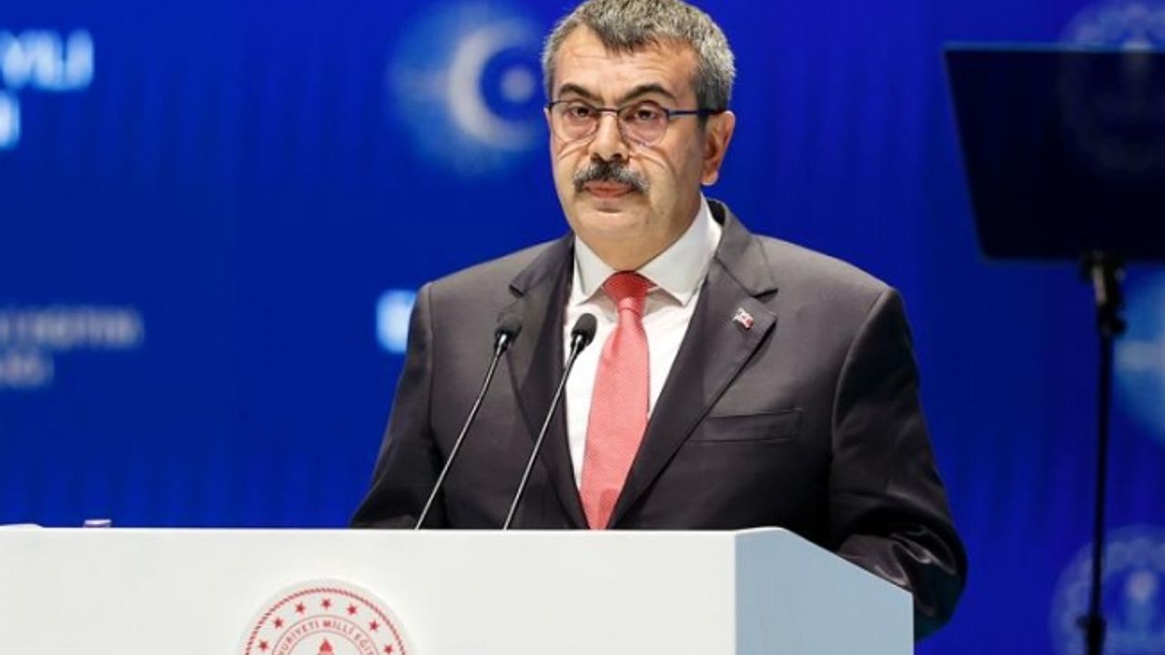 Bakan Tekin: Okullarımızda saygı duruşunda bulunarak Gazze'nin sesi olmaya çalıştık