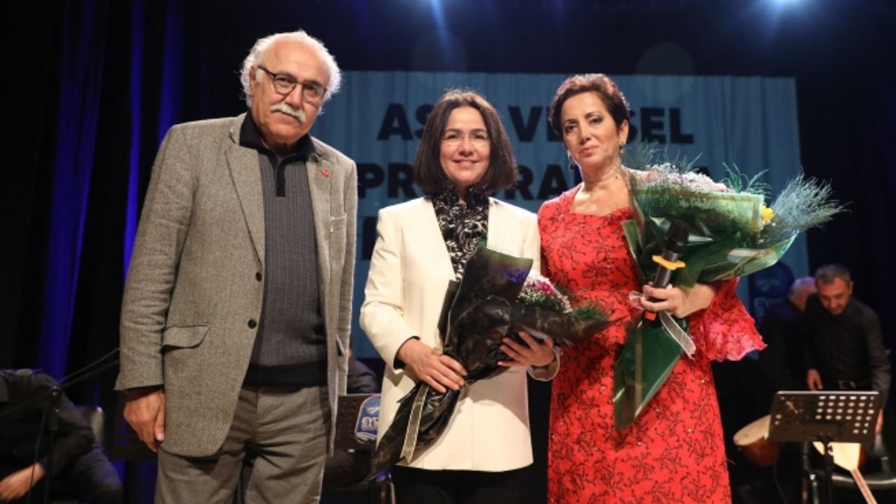 Aşık Veysel’e Vefatının 50. Yıl Dönümünde Anma Programı Düzenlendi.