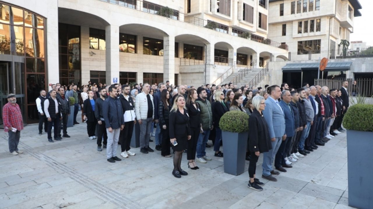 Ata’mızı rahmet ve minnetle anıyoruz.