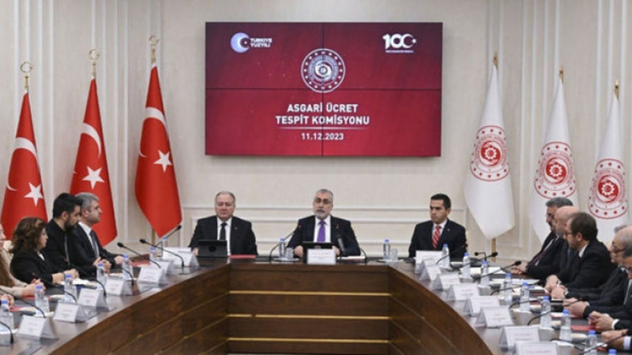 Asgari ücret 2024 ne kadar olacak? 3. toplantı düğümü çözecek!
