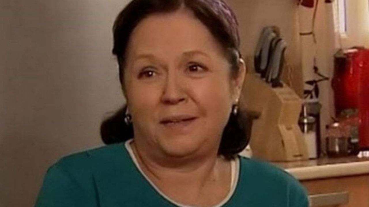 Aşk-ı Memnu'nun Şayeste'si Fatma Karanfil 72 yaşında hayatını kaybetti