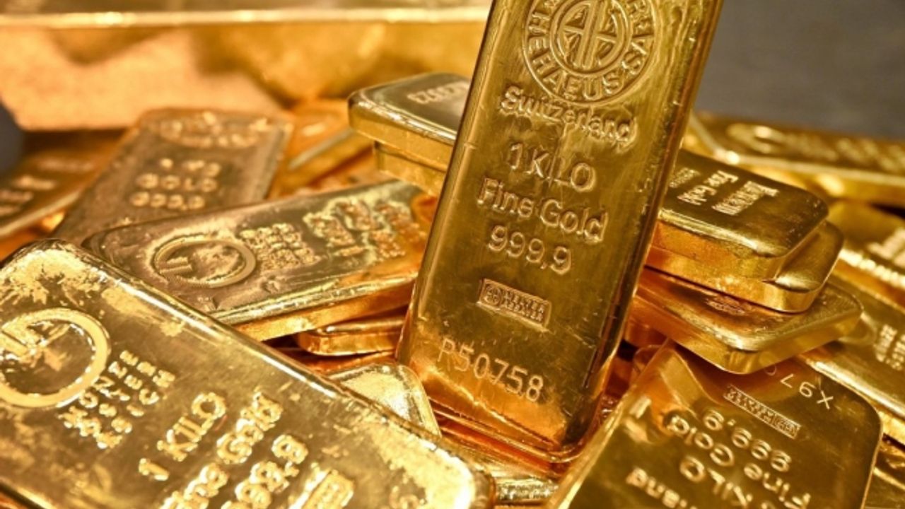 Altın yeni rekor denemesi yapmaya çalışıyor