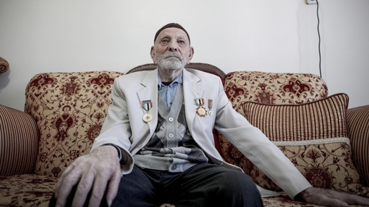Erzurumlu 93 yaşındaki Kore gazisi madalyalarını yıllardır gururla taşıyor