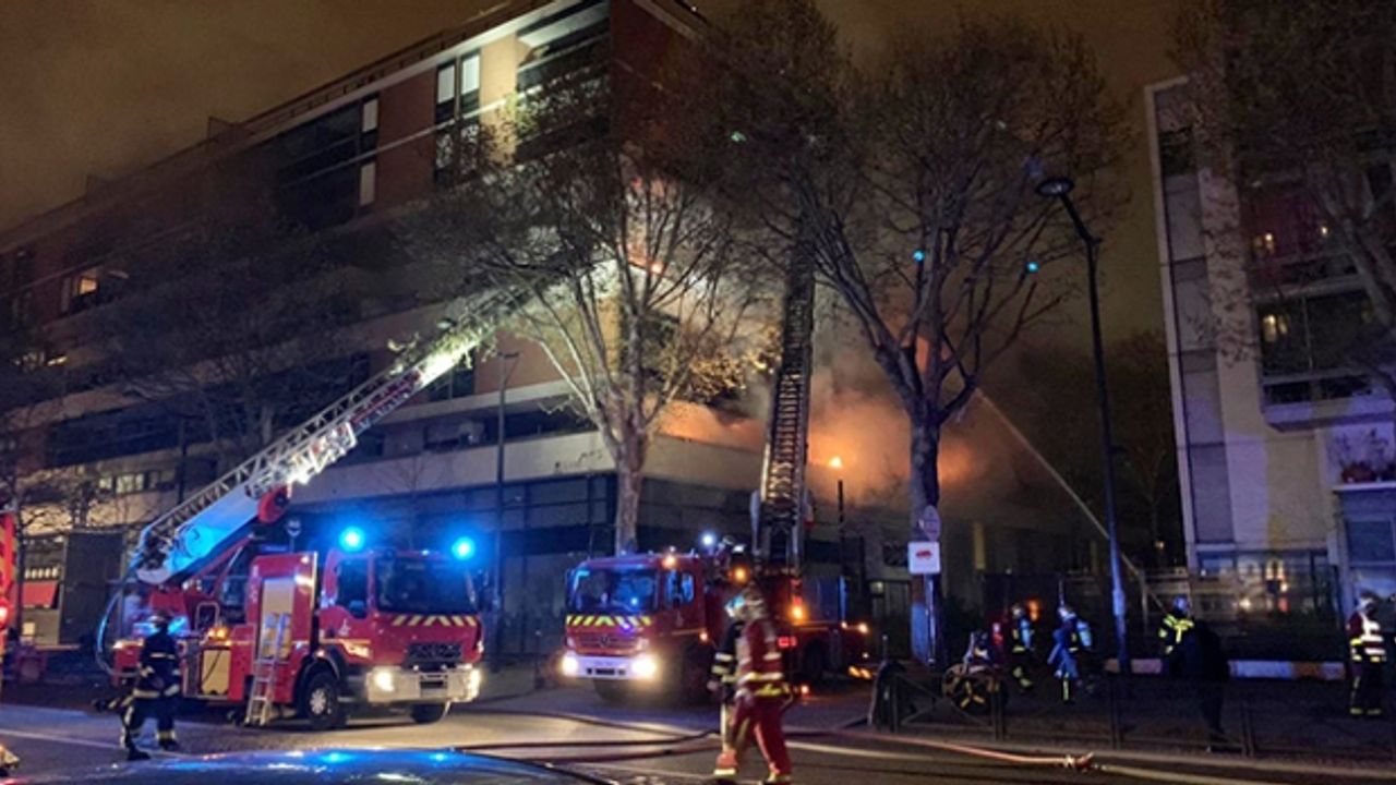 Fransa'nın başkenti Paris'te korkutan patlama