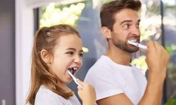 Çocuklarda ağız ve diş sağlığı neden önemli? Merak edilenleri adım adım keşfedin!