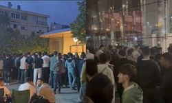 İstanbul'da 120 bin TL'lik telefon için, geceden kuyruğa girdiler