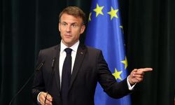 Macron: "Fransa'nın nükleer gücü, Avrupa'da barış ve güvenliği koruyan bir unsur olmuştur"