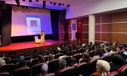 Eyüpsultan’da ebeveynlere rehberlik: “Çocuğumun Beyninde Neler Oluyor?” semineri