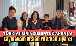 Kaymakam Arslan Yurt LGS Türkiye Birincisi Ertuğ Akbaş’ı ziyaret etti