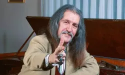 Alanya sahilinde Barış Manço sürprizi! Görenler hayran kaldı