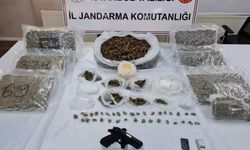 Eyüpsultan'da operasyon: Servis aracında yasaklı madde