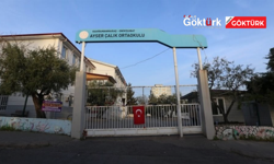 23 Nisan’da Hüzün Hakimdi: Ayser Çalık Ortaokulu’nda Sessiz Anma