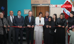 Çocuklara Kitapla Gelecek: Suzan Teyze Kütüphanesi Açıldı