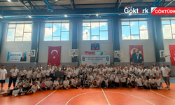 Genç voleybolcular filede yıldızlaştılar