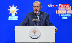 AK Parti İstanbul İl Danışma Meclisi programında AK Parti rozeti takılan isimler:
