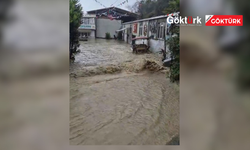 PİRİNÇÇİ KÖYÜ’NDE SAĞANAK YAĞIŞIN ETKİSİ: YOLLAR GÖLE DÖNDÜ!